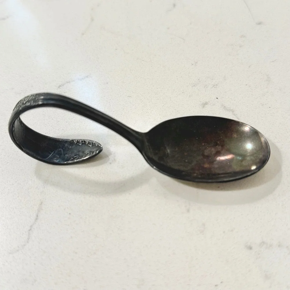 National Silver‎ Co Vintage Silver Plated Curved Loop Handle Baby Spoon c89